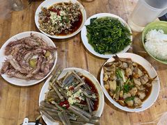 -健跳小海鲜(人民路店)