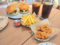 -必胜客(王府井店)