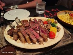 -静香HOUSE·全时段融合餐厅(七星欢乐颂店)
