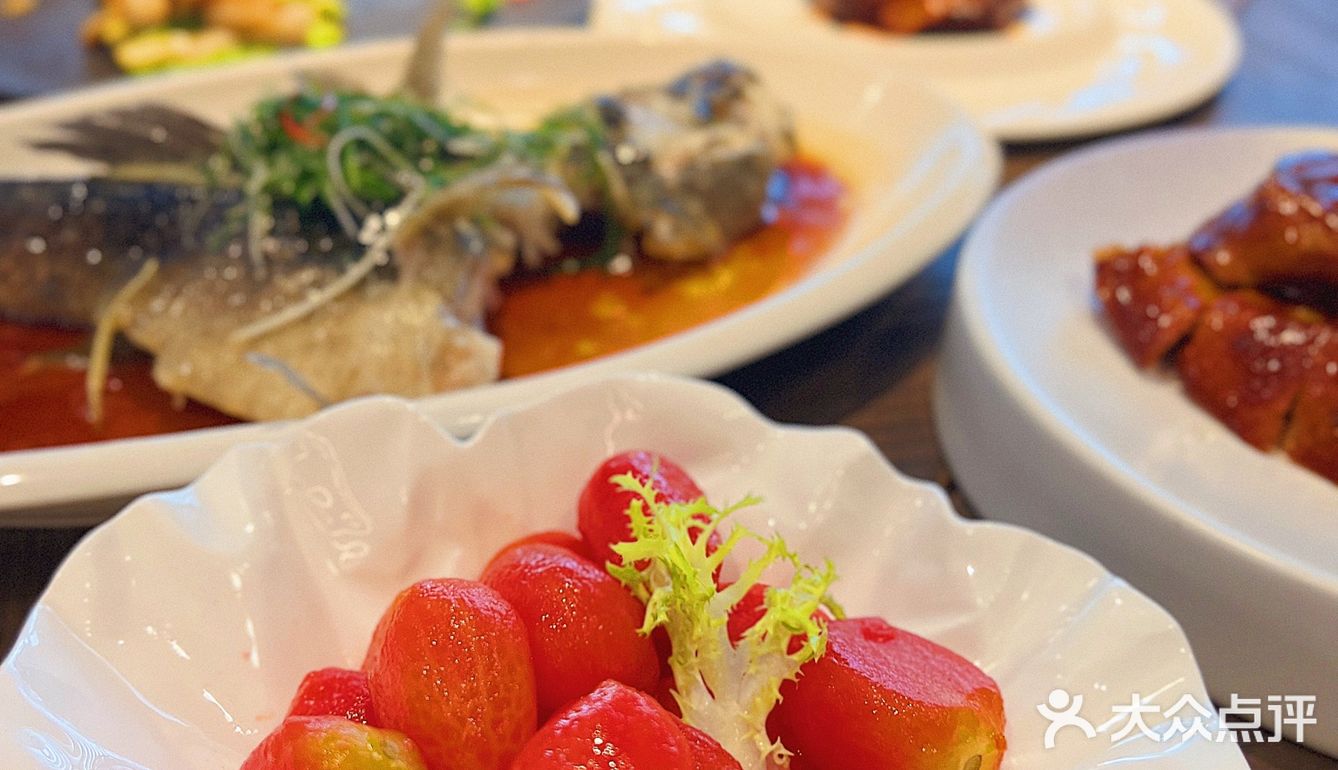 在天愿做比翼鸟，在外要吃天比高