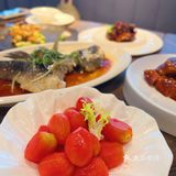 在天愿做比翼鸟，在外要吃天比高