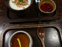 -银米·云南传统过桥米线(双廊黑金冠店)