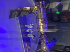 -梦东方未来世界航天主题乐园