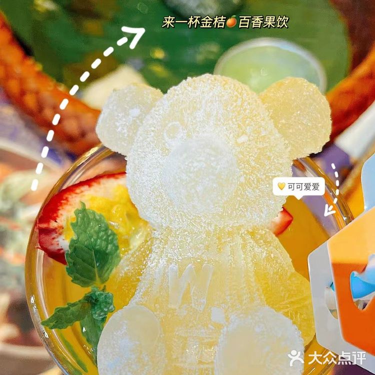 一定要记得提前在点评上拿号哦。门口的招牌就很有特色