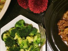 蒜蓉西兰花-铭轩中餐厅·海南菜·粤菜(亚龙湾瑞吉店)
