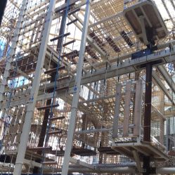 -PIPIKINGDOM皮皮王国欢乐号(欢乐海岸购物中心店)