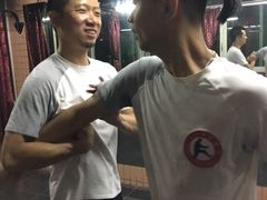 -公园前(地铁站)