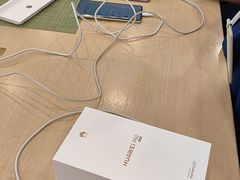 -华为授权体验店(上坤上街购物中心)