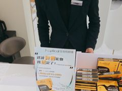 -J-Optical佳视明眼镜·蔡司视觉(青岛金茂览秀城店)