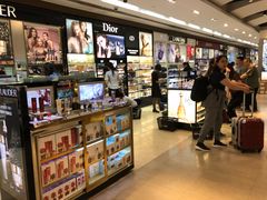 -日上免税店(三径路t3店)