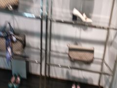 -Gucci(首创奥特莱斯店)
