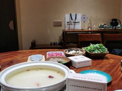 -四点金粥底火锅(沂州里店)