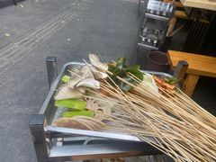 -李记称盘牛杂串串(广厦店)