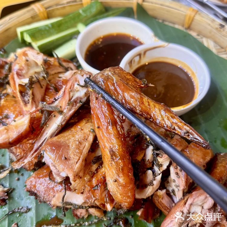 这家烧烤不愧是大理的排队王… 这家烧烤在大理真的毫无对手