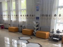 -茂菊口腔连锁(浦东南路店)