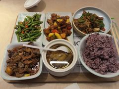 -老乡鸡(上海白玉兰广场店)