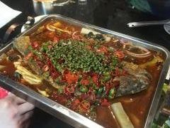 -唯爱KTV聚会餐厅(仙林东城汇店)