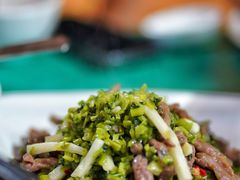雪菜牛肉丝-两户人家农家乐