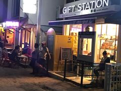 -Jonah's Fruit Shake & Snack Bar