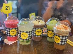 -莓园冰淇淋店