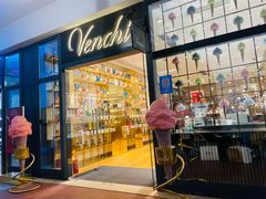 -VENCHI 闻绮(上海佛罗伦萨小镇店)