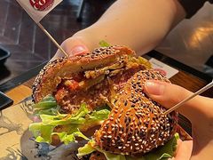 -FAT COW(虹梅路店)