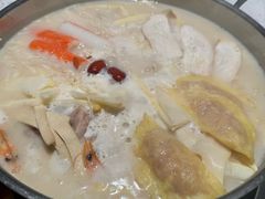 -三人行骨头王火锅(长寿店)