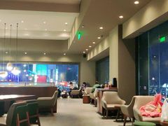 大堂-星巴克臻选(南京艾尚天地店)