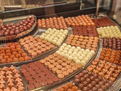 -Laderach 莱德拉(上海环贸iapm店)