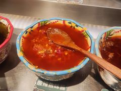 -老牌坊云南鱼豆花火锅(哈西万达店)