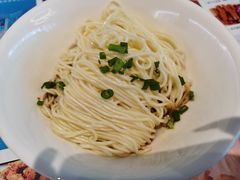 -诚铭记·虾仁汤包·成都小吃(融创店)