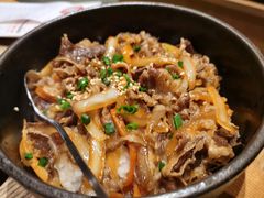 牛肉石锅拌饭-御牛道日式烤肉料理(杭州万象城店)