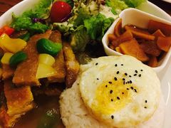咖喱猪排饭-山有花啡餐厅(常营总店)