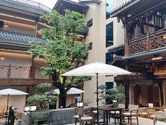 -华冠悠岚·庭院餐厅(青城后山店)