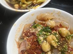 -烤肉小伙烤肉店