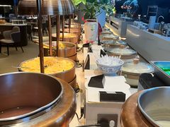 -涨巢·潮玩水疗局