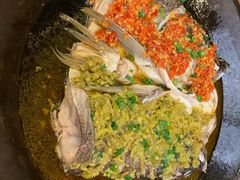 -阿瓦山寨·湘菜现炒·剁椒鱼头王(咸阳总店)