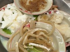 -捞小鲜虾滑海鲜自助火锅(嵊州吾悦店)