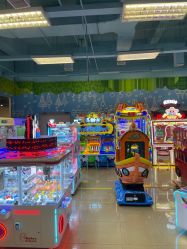 -莫莉幻想儿童乐园(三河燕郊永旺店)