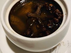 枇杷花炖乳鸽-柳莺湖上·湖景餐厅·江南菜(西湖店)