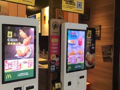 -麦当劳(汉口火车站候车室店)