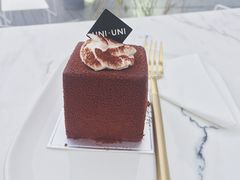 -UNI UNI(环亚凯瑟琳店)
