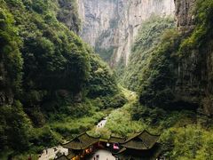 -龙水峡地缝景区