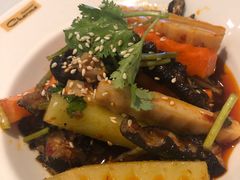 麻辣乌鸡脚-港丽餐厅(高德置地店)