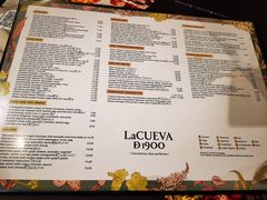 -La Cueva de 1900 / Ayuntamiento