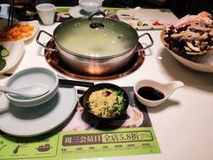 -洪氏嗨捞·猪肚鸡火锅(阳光天地店)