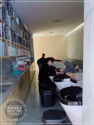 -罗亚帝造型·烫发染发