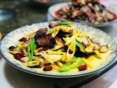 -将就吃农家特色土菜馆
