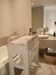 -玥奢国际母婴护理中心(滨江宝龙店)