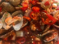 蒜香耗油丁丁兔-罗妈砂锅(四川成都奎星楼店)